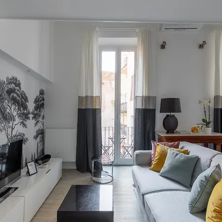 Iflat Historic Flat In Campo De Fiori Apartment Rome
