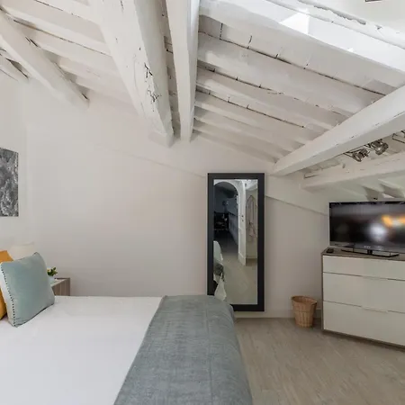 Iflat Historic Flat In Campo De Fiori * Rome